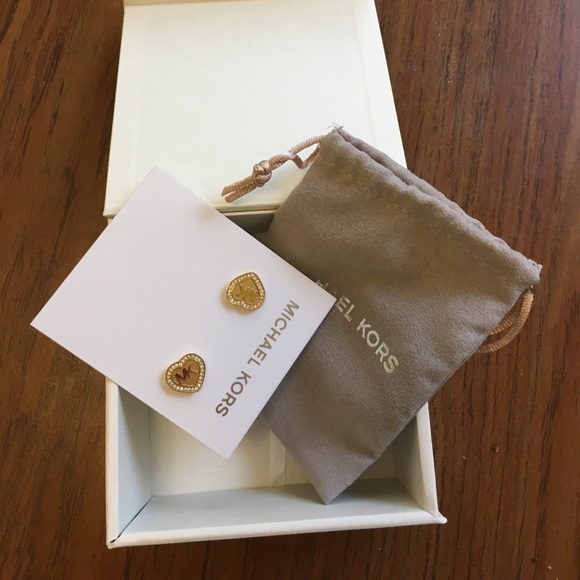 MK Gold Heart Earings - Picture 1 of 3